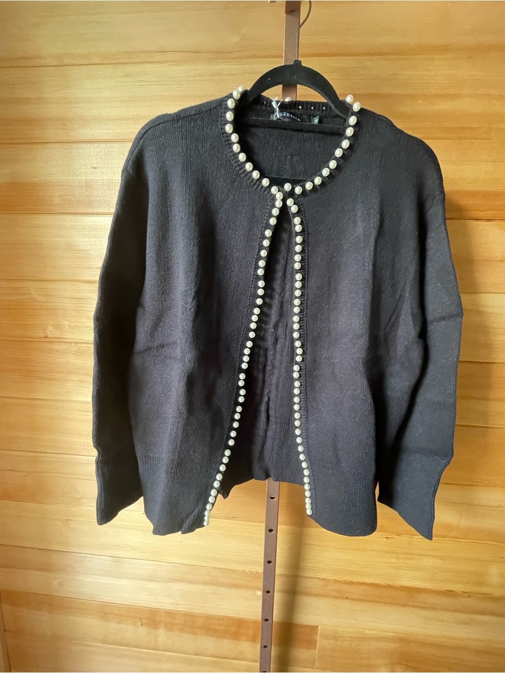 NWT Zesica Black Pearl-Trim Knit Cardigan Sweater - Women's Medium